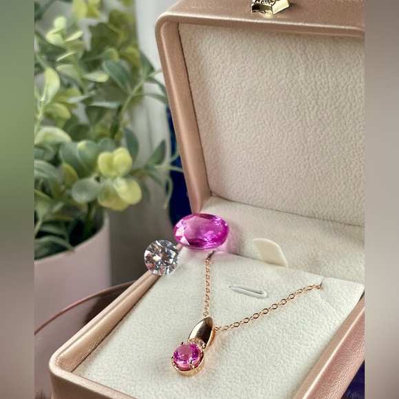 14K Rolled Sapphire Gold Pendant. 18" adj chain - Picture 4 of 10